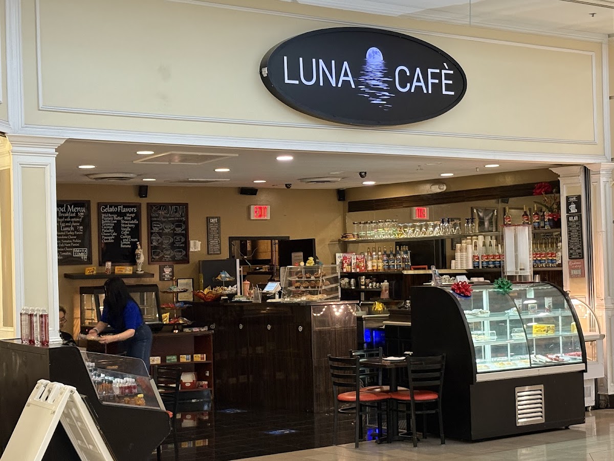 Luna Cafe